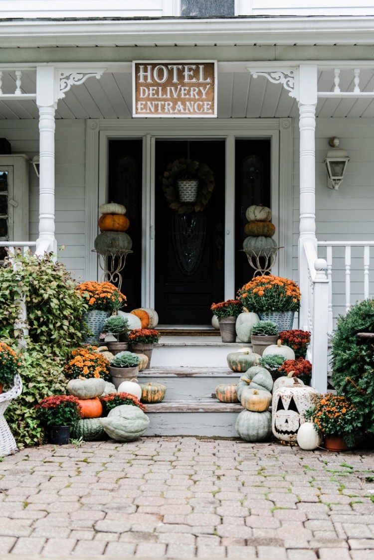 fall-porch-staifall-porch-stairs-liz-marie-blog_0001